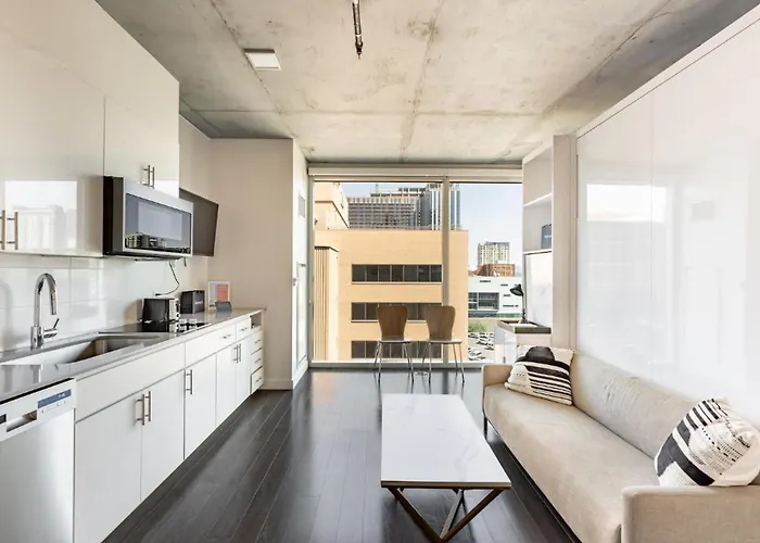 Boulevard Highrise Stu Sky Pool Parking Gym 31 Apartment *