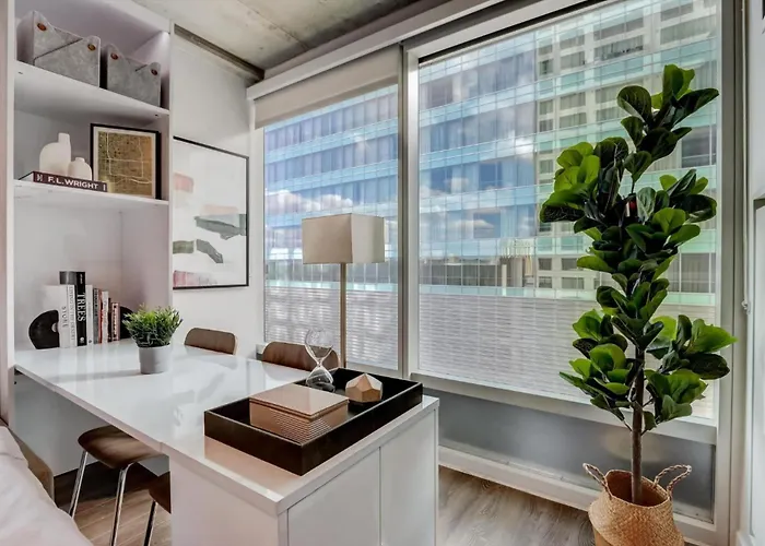Boulevard Highrise Stu Sky Pool Parking Gym 31 Apartment *